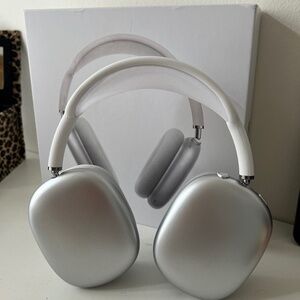 AirPods max